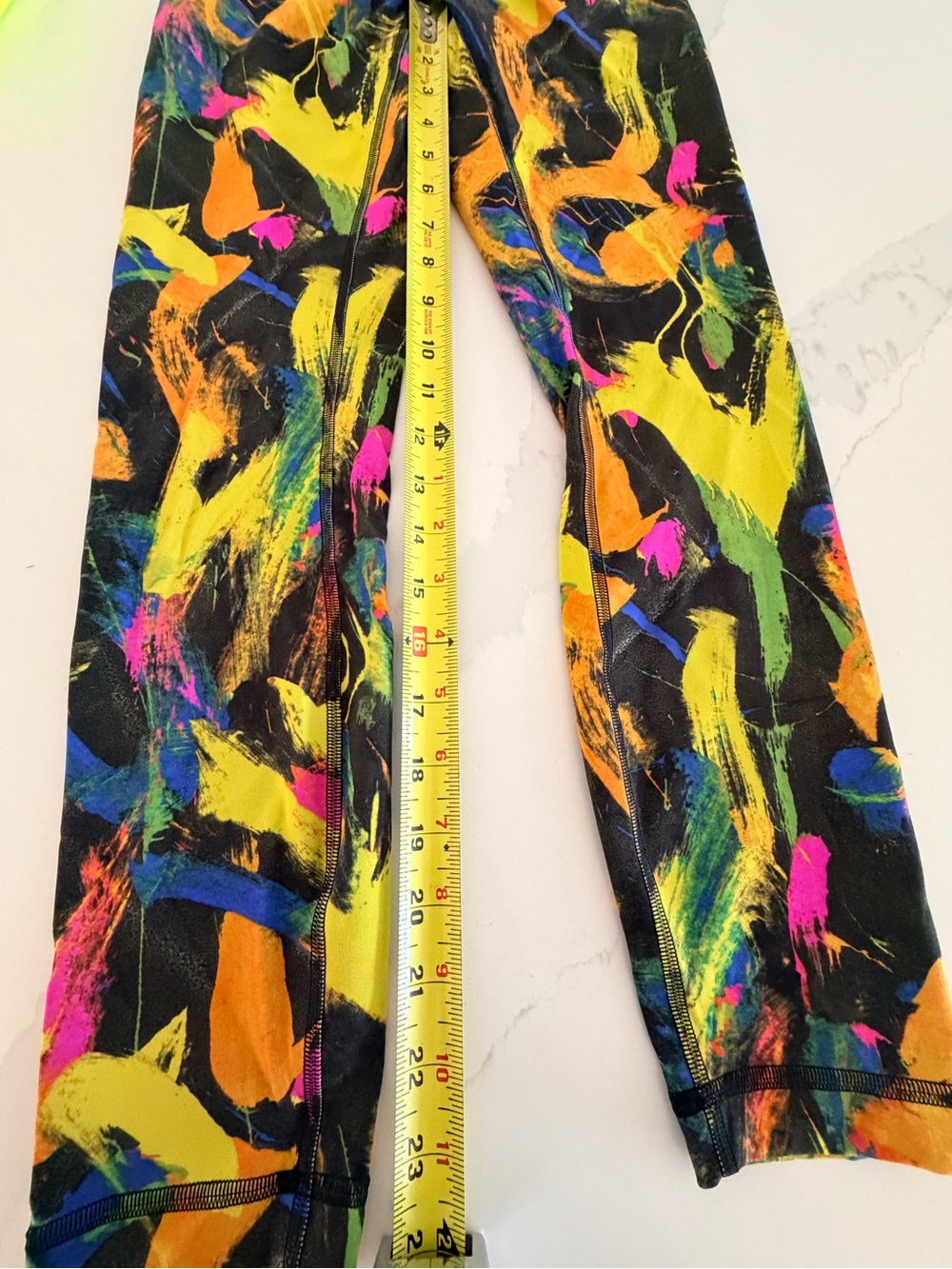Lululemon Black Multicolor Brushstroke Leggings - Picture 3 of 3